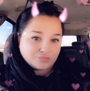 Meet your Posher, Cassandra